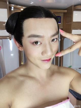 郑恺扮宫女美艳赛天仙图集