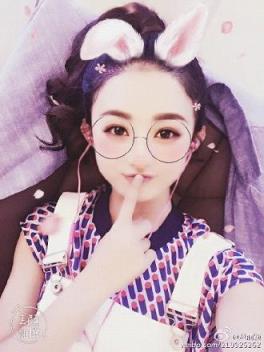 赵小兔动漫大头贴美颜相机